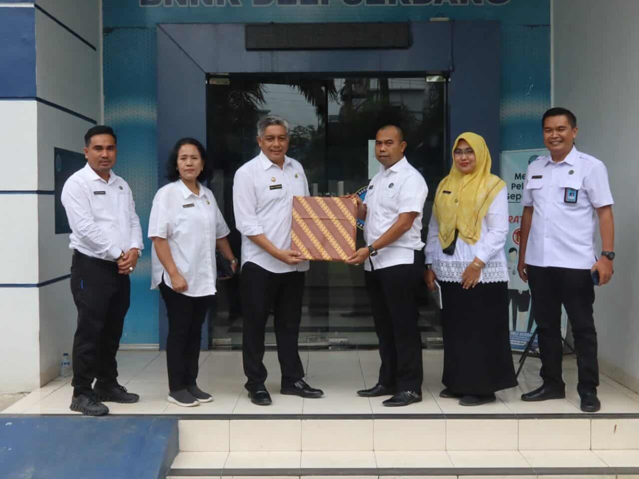 Dinas Ketenagakerjaan Audiensi ke BNNK Deli Serdang Konsep Otomatis