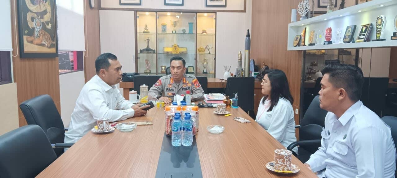 KEPALA BNNK DELI SERDANG KUNJUNGI POLRESTA DELI SERDANG DAN SAT BRIMOB POLDA SUMUT DETASEMEN A SUBDEN – 2 TANJUNG MORAWA KEPALA BNNK DELI SERDANG KUNJUNGI POLRESTA DELI SERDANG DAN SAT BRIMOB POLDA SUMUT DETASEMEN A SUBDEN – 2 TANJUNG MORAWA